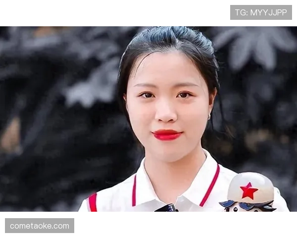 杨倩赛场冷到骨子里，私下逛街像大学生——她的钱包里都装啥