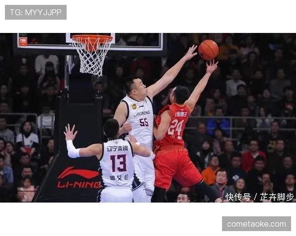 拉塞尔防守篮板主导力远超同期内线对手提升球队整体防守效率 拉塞尔防守篮板主导力远超同期内线对手提升球队整体防守效率